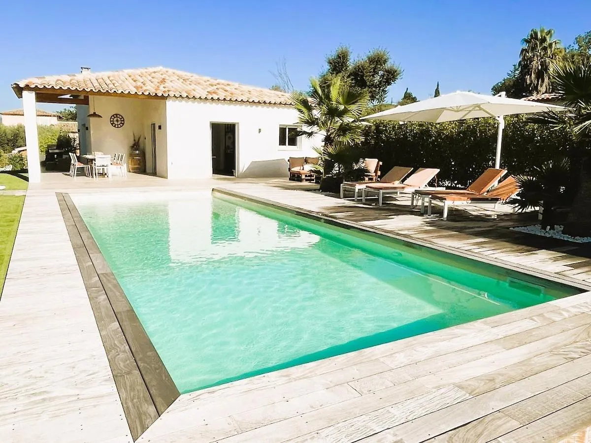 Villa Roquebrune-sur-Argens 0*,  France
